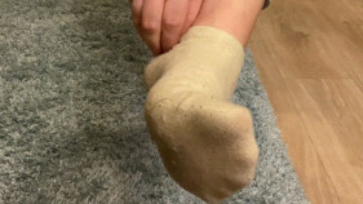 Sweaty Feet Worship [White Nails