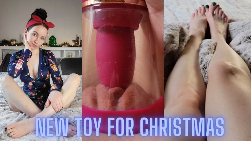 Clit Licking Toy &amp; Feet POV