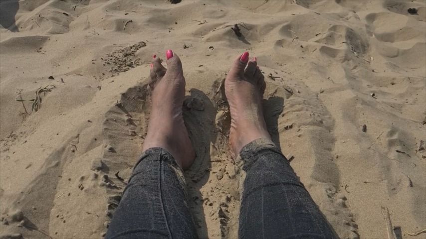 my feet at the beach