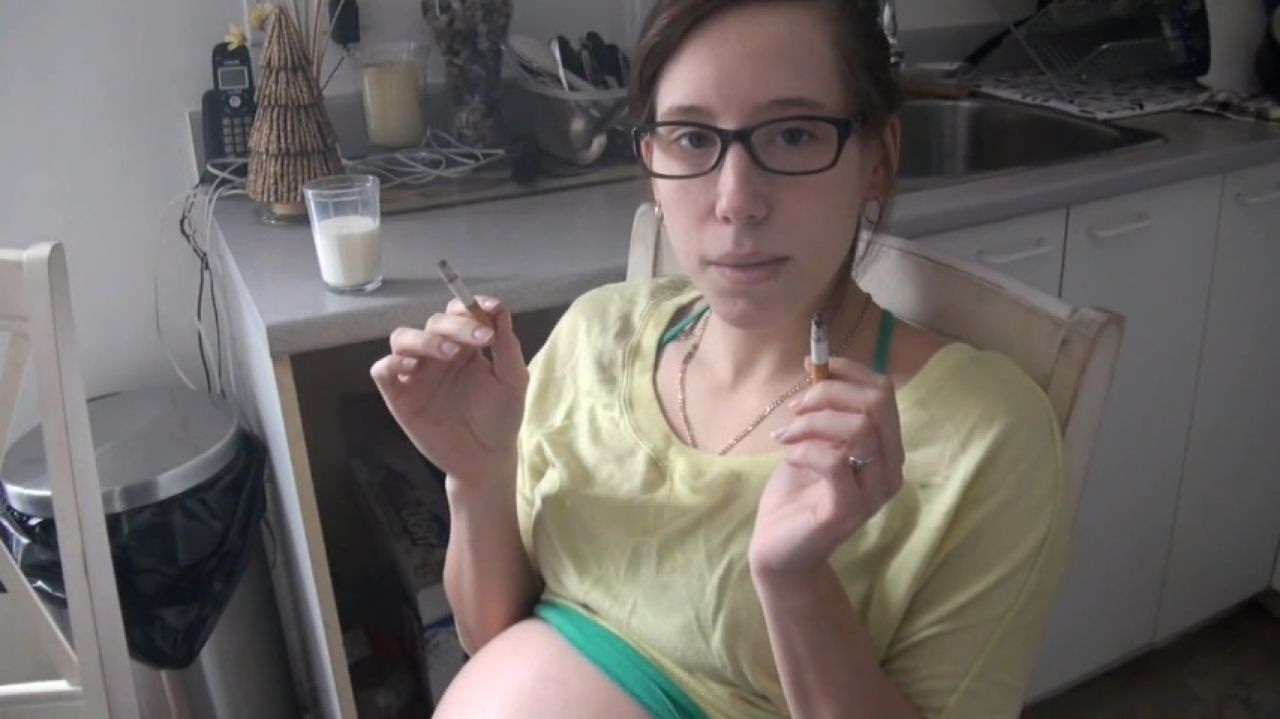 mini, 7 months preggo, smoking like a real train