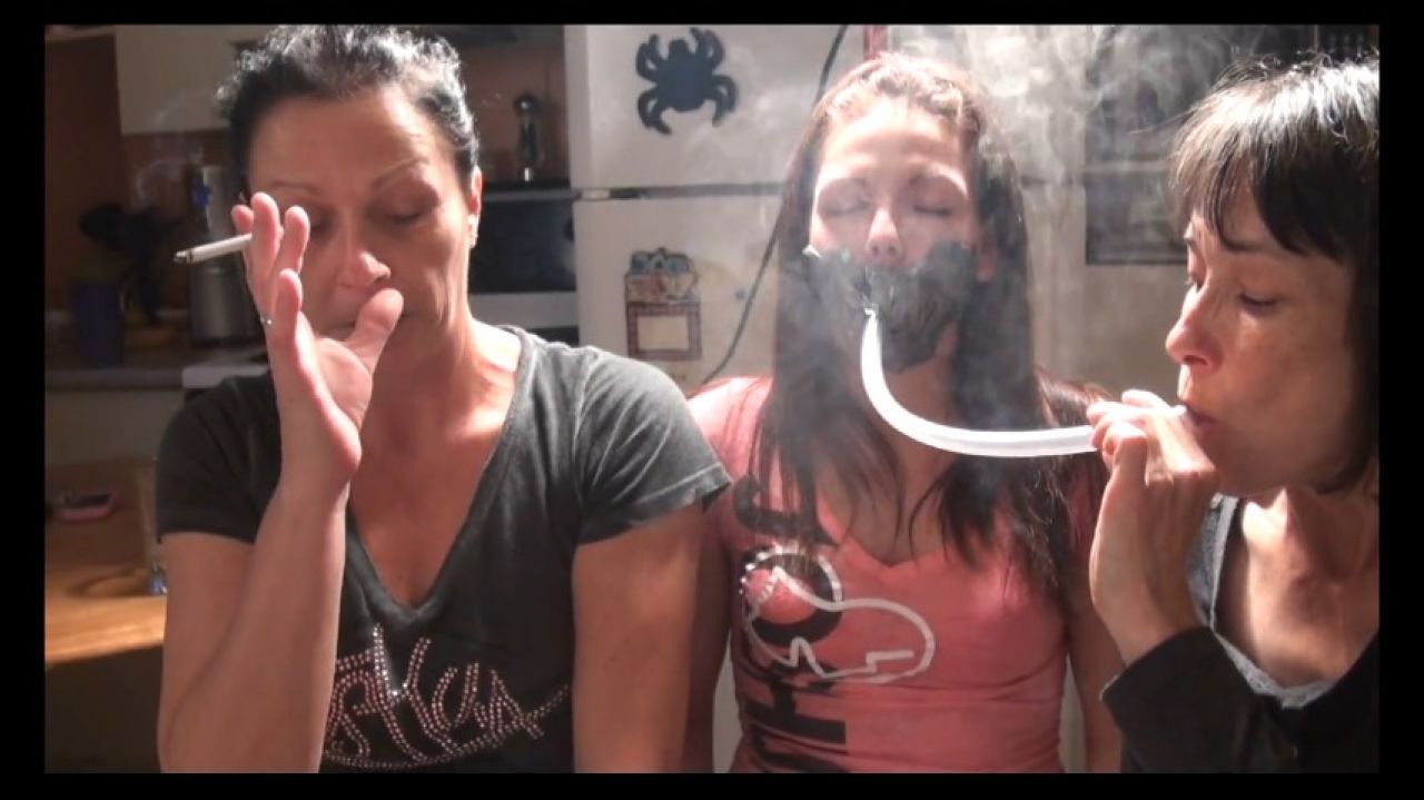 Poor Caro got smoked by her mom and aunt! part-2