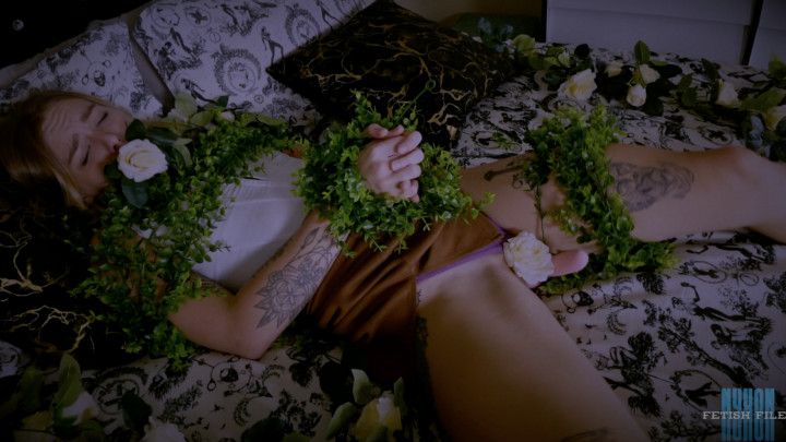 Mandy Wolf Horny Pervy Plants