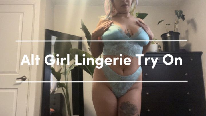 Alt girl lingerie try on