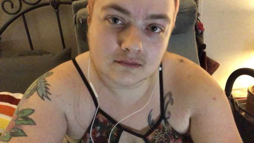 Trans man JOI ASMR mocking size