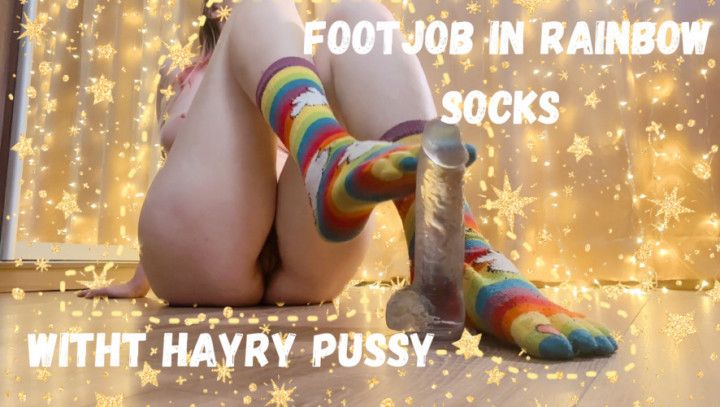 footjob in rainbow socks witht hayry pussy