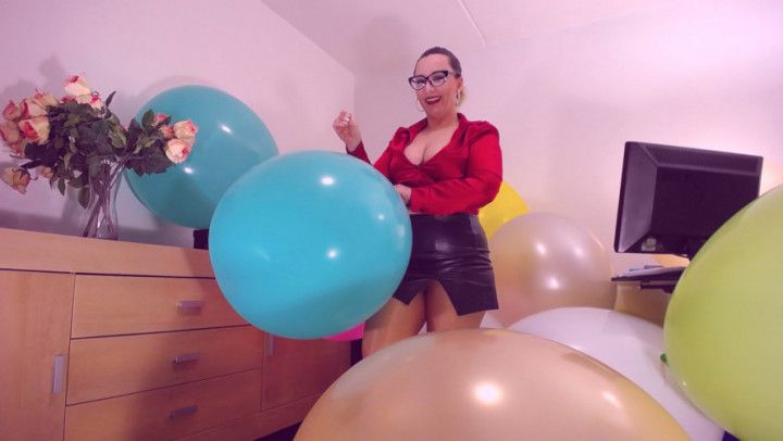 Angry step-mom pops 20 HUGE colorful BALLOONS using a NEEDLE