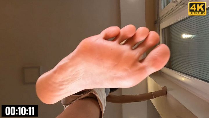 Big Feet Stomping You 4K