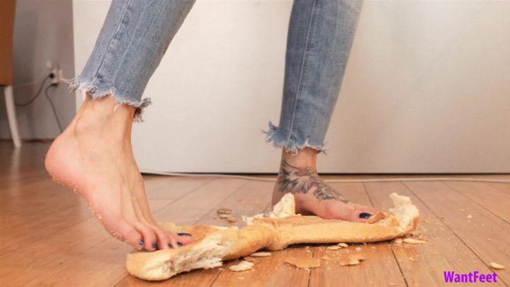 Jasmine's Barefoot Bread Crush HD