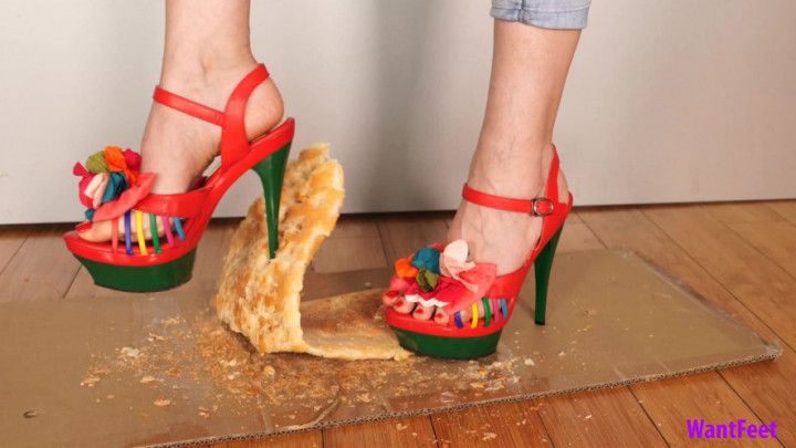 High Heels Bread Crush HD