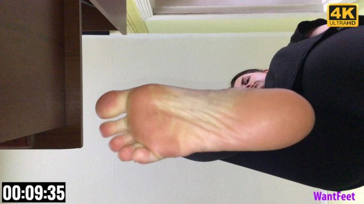 Under Thick Meaty Soles 4K