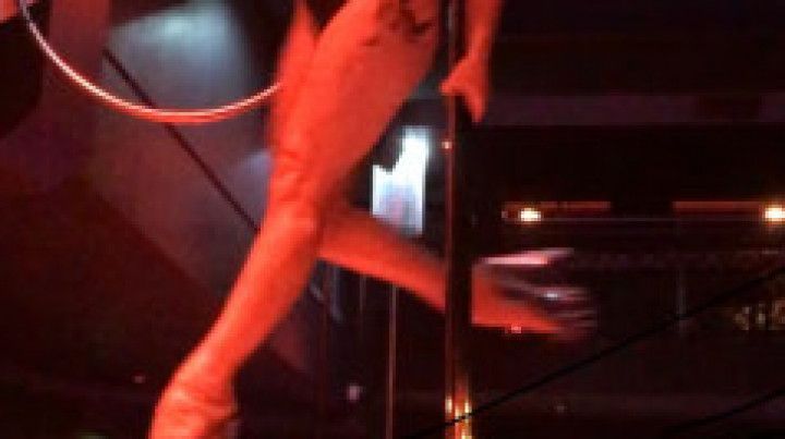 Incredible pole dance strip tease