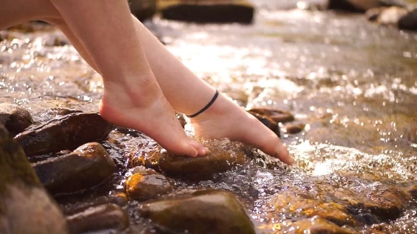 Dancer Foot Endurance/Tickling/Bathing