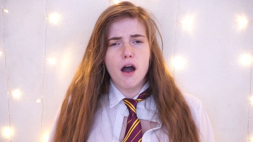 Hermione Gets Fucked By Ginny