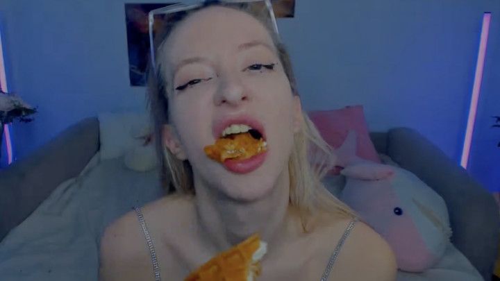 POV sexual chewing- teeth and lips