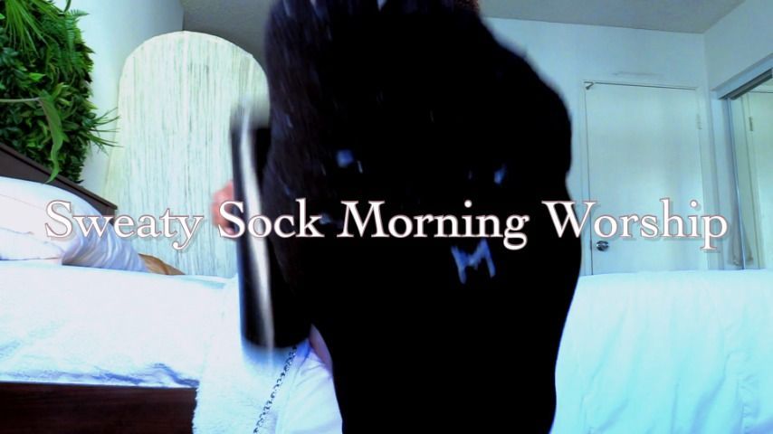 Morning Sweaty Sock Worship