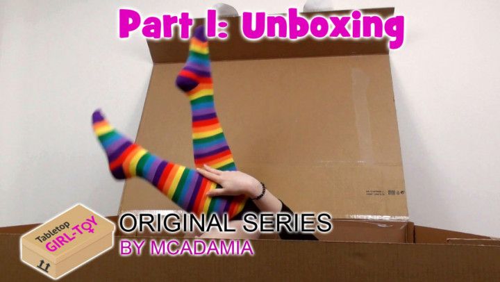 Tabletop Girl-toy 1: Unboxing