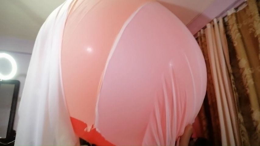 Biggest balloon stuffing 72inch