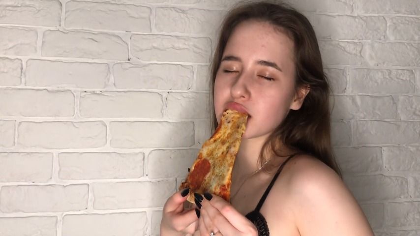 Eating Pizza