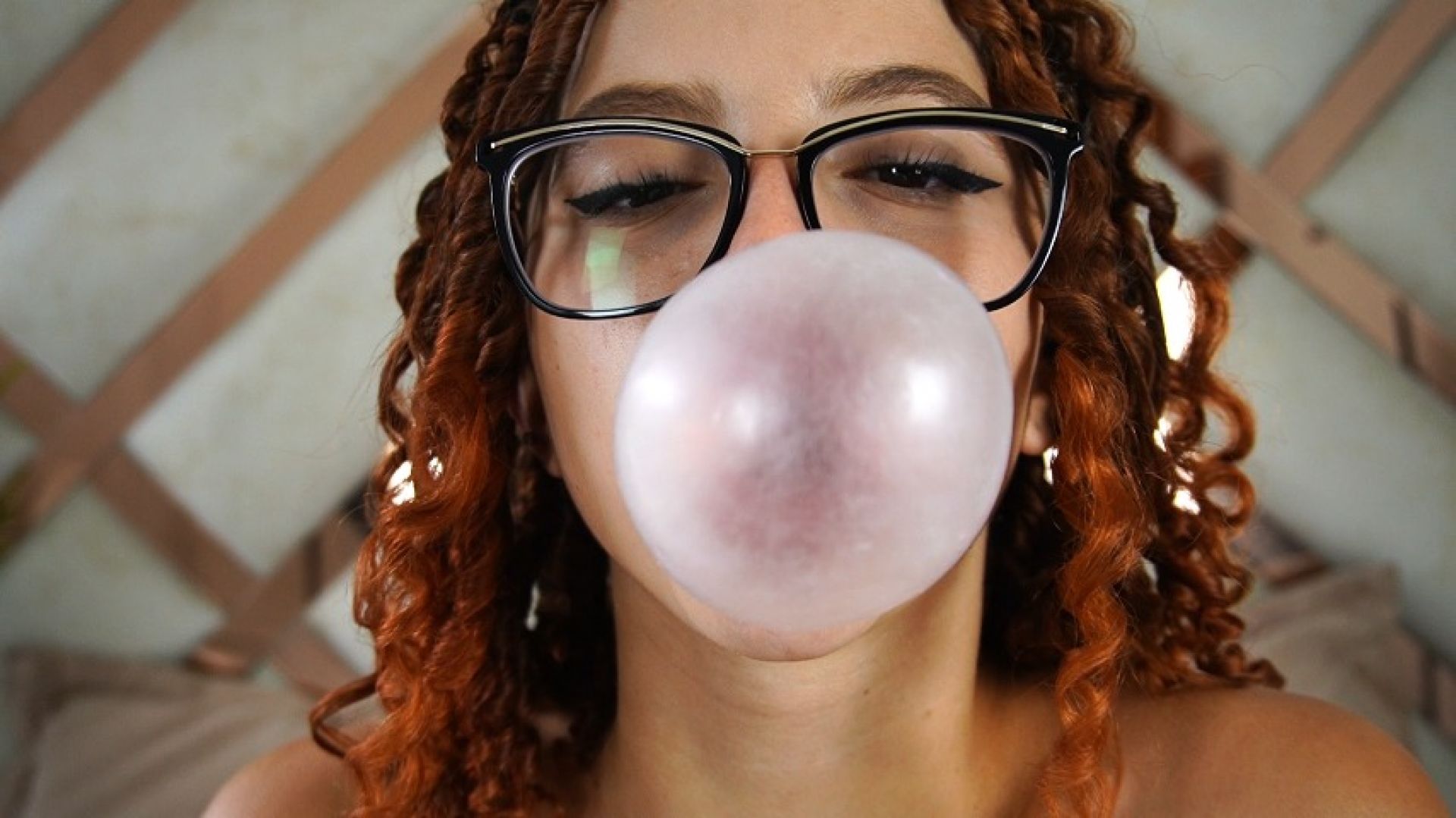 Bubblegum Chewing