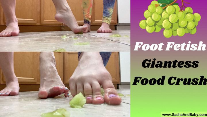 Giantess- Food Crushing With Feet