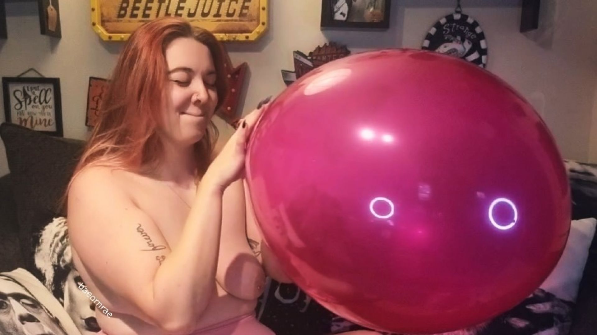 My second balloon video! Topless and building the tension