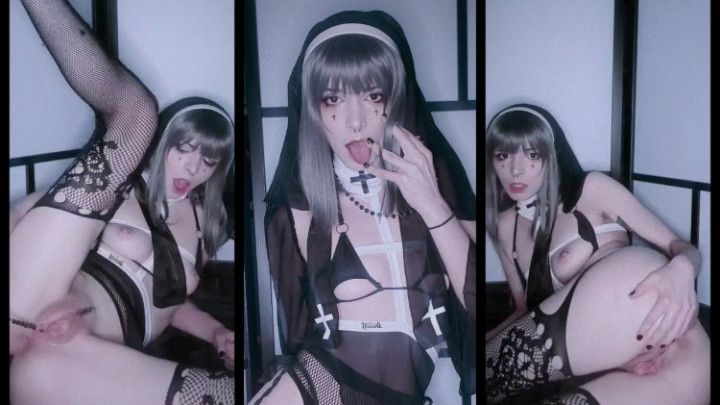 Perverted Nun Debauches Holy Rosary