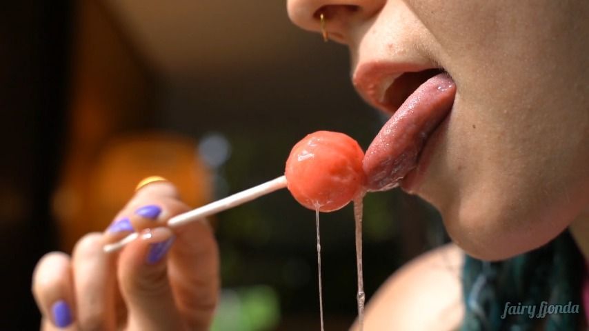 Tasty Lollipopp saliva fun