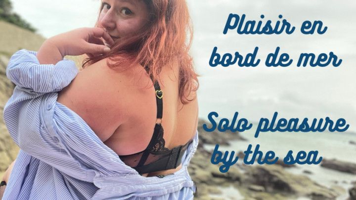 Solo pleasure by the sea