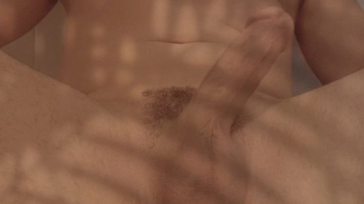 Hands-free cumshot in slo-mo