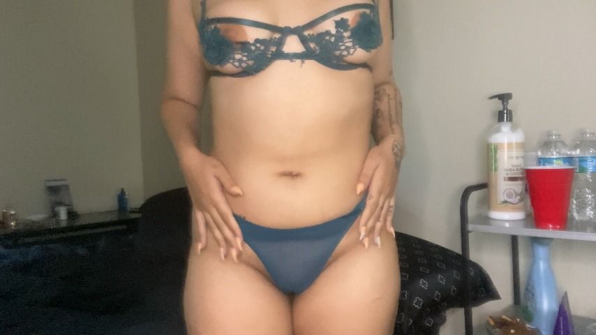 Sexy Lil Tease Please