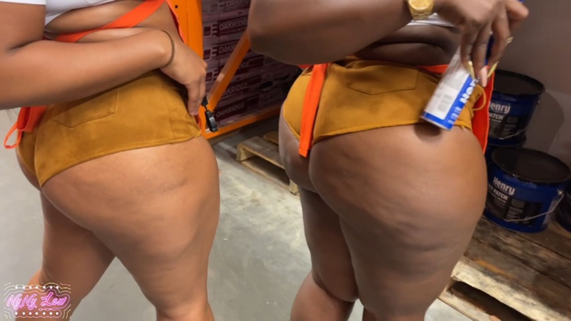 Hoe Depot Girls Has a 3way with a customer