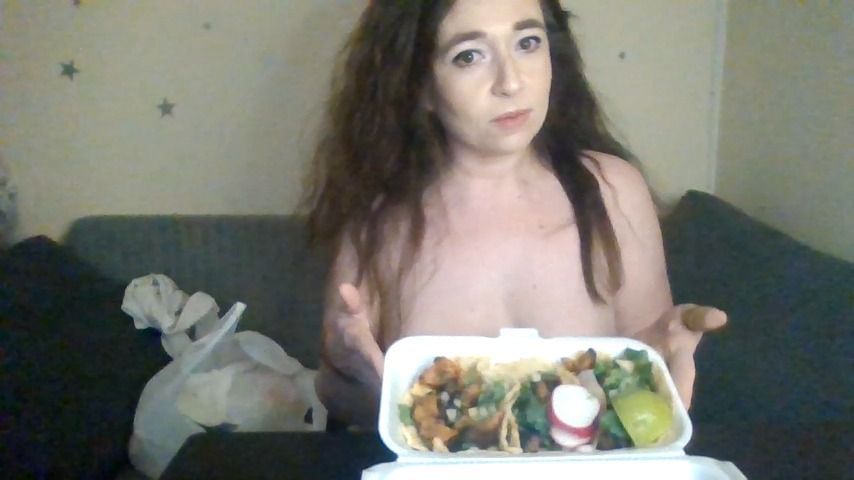 Chubby MILF enjoying Tacos TOPLESS