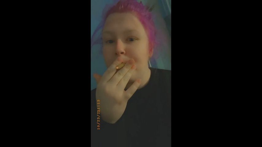 Fat girl smoking badly
