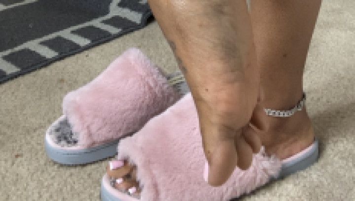 Calfs  , toes &amp; soles tease