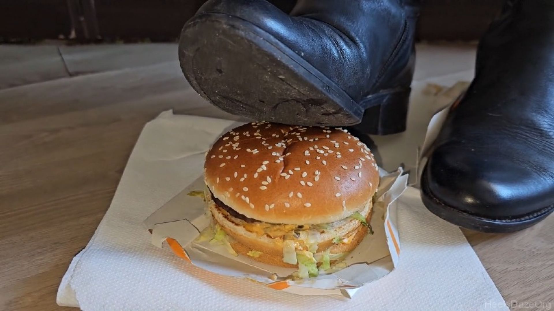 Big Mac Crush in Flat Leather Boots