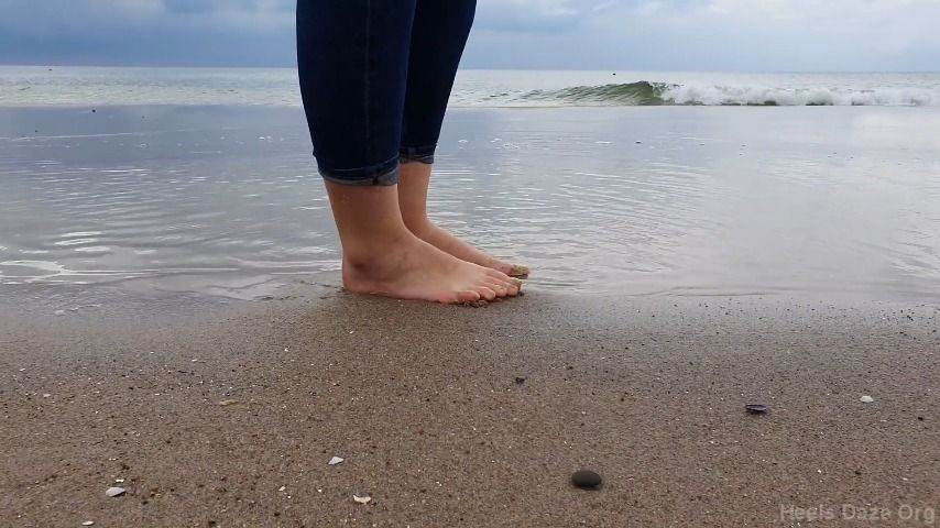 Feet on the beach