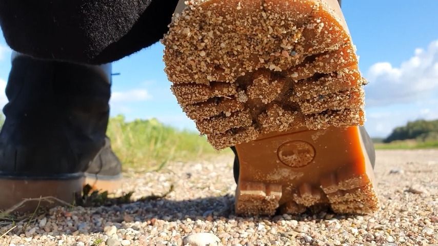 Giantess in Timberland Boots Walking