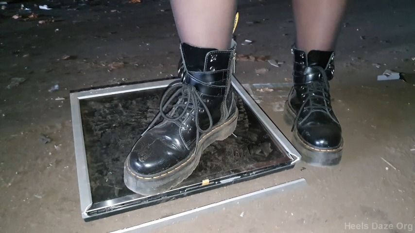 Monitor Crush in Dr Martens