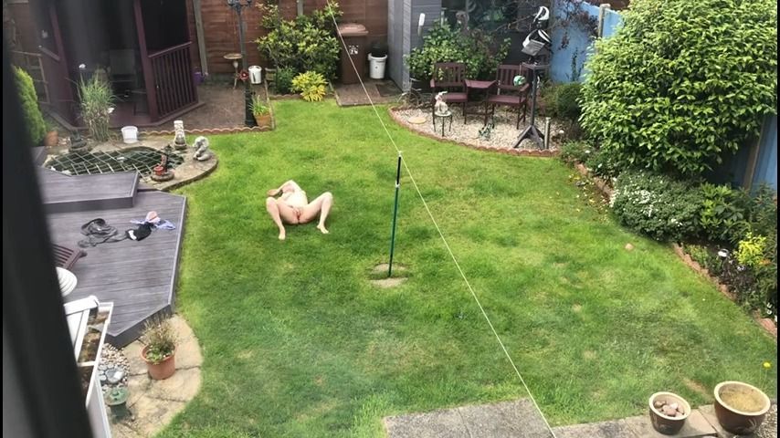 Naked Pussy Play in My Friends Garden