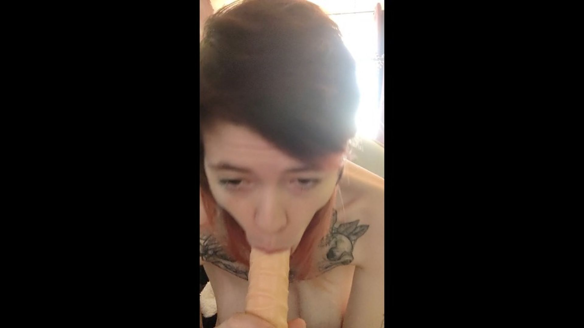 5 minutes of dildo bj goodness