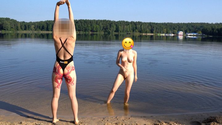 Teen gets naked in public beach and goes skinny dipping