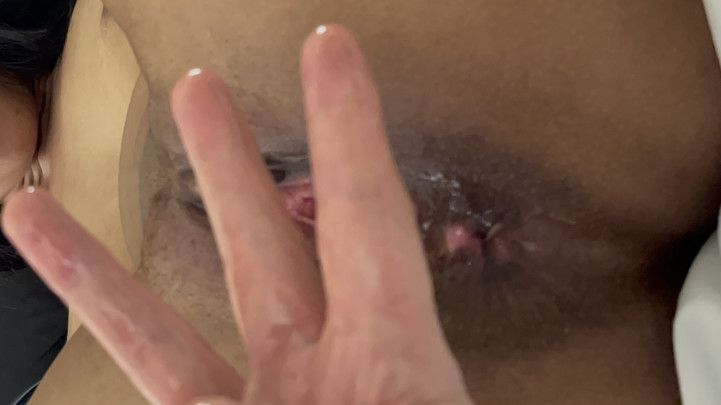 How Many Fingers in my Pussy