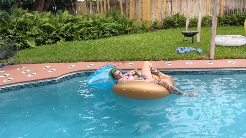 Pool Float Fucking