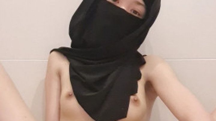 A Tiny Muslim Girl With Big Squirt