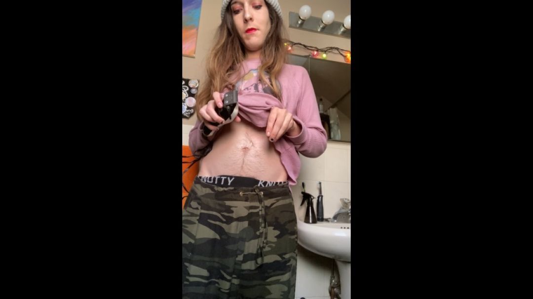 Trans girl shaves belly on Valentines