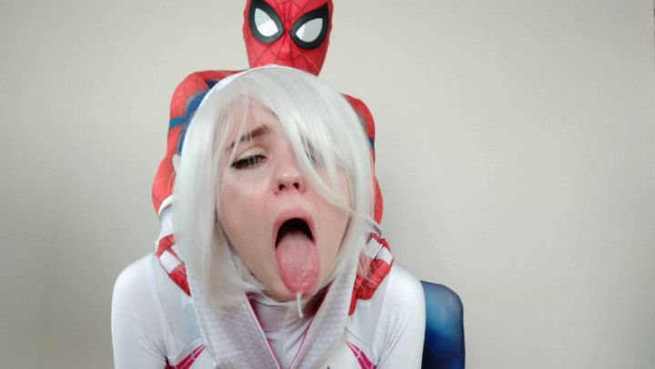 Sex in different poses with Gwen Stacy