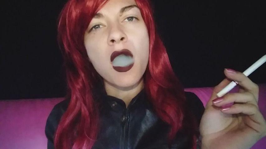 White cig with dark lips and leather