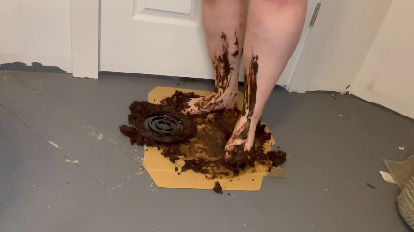 Chocolate cake smush