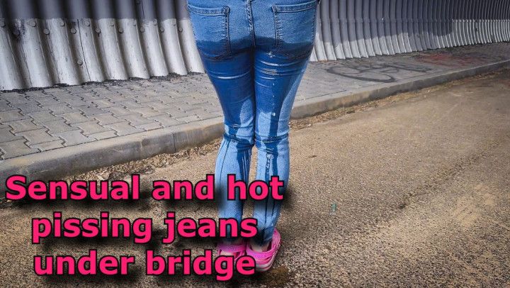 SENSUAL AND HOT PISSING JEANS UNDER BRIDGE