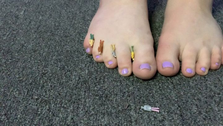 Giantess Barefoot Stomp